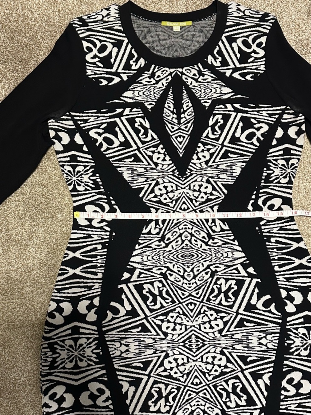 Gianni Bini Black & White Long-Sleeve Bodycon Dress - Picture 6 of 7